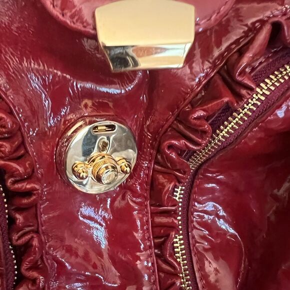 NWT Tressje Gorgeous Red Patent Leather handbag. - Picture 6 of 16